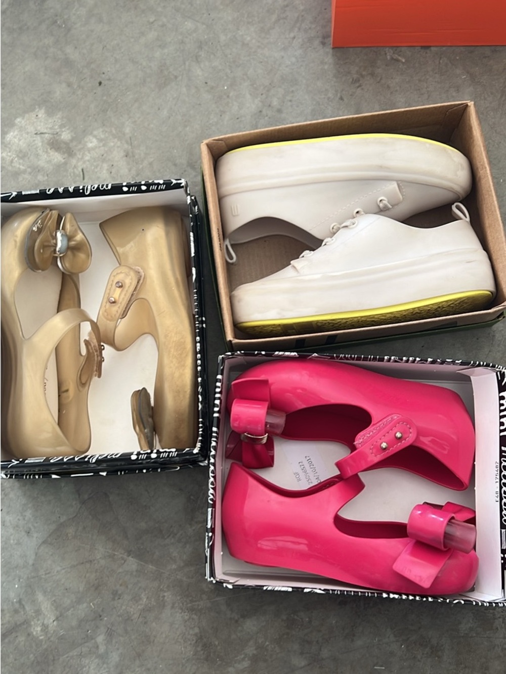 Girls' Bright Pink Bow Jelly Sandals - Brand Unspecified